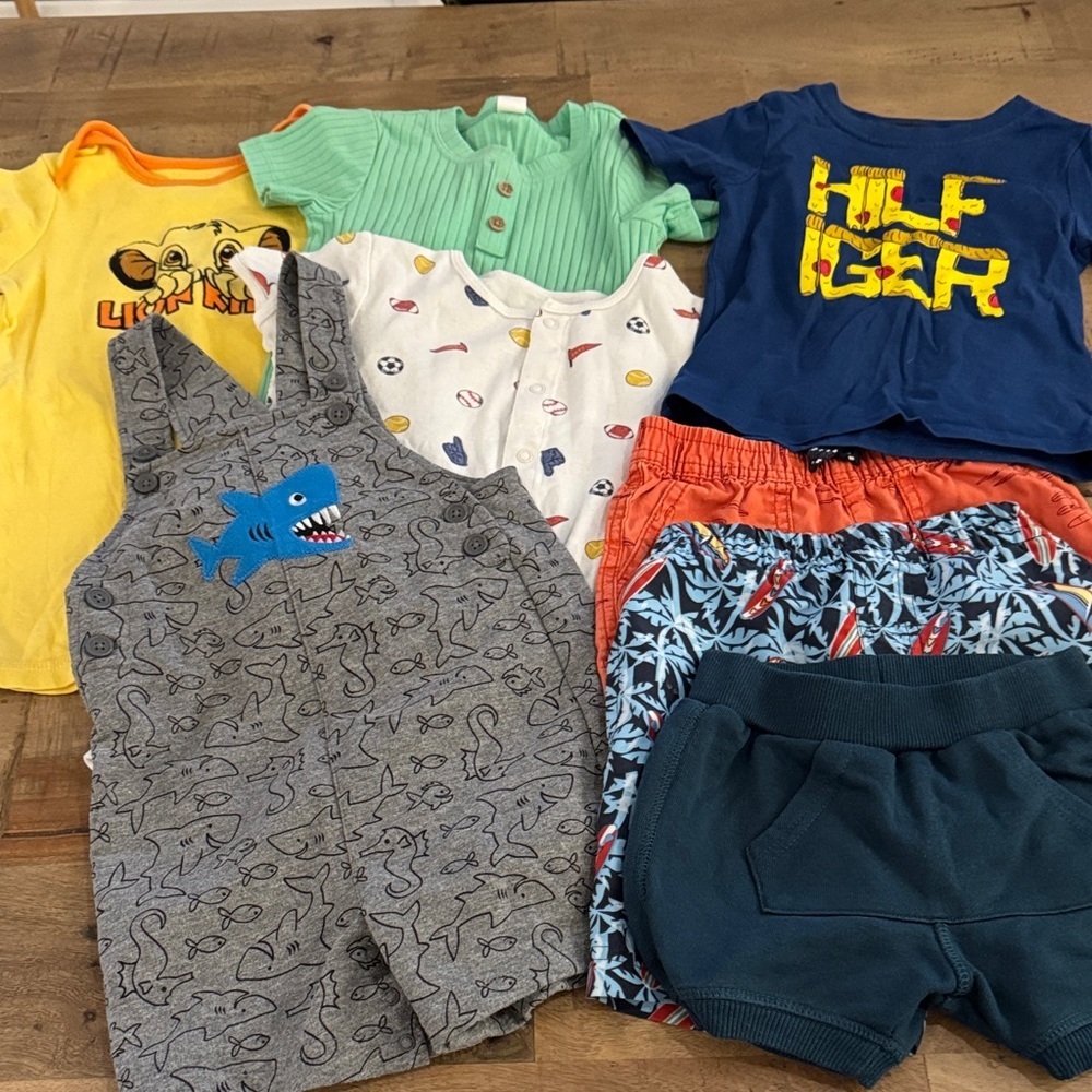 Bundle 8 Carter's kids summer vacation Clothing Set size 24 months